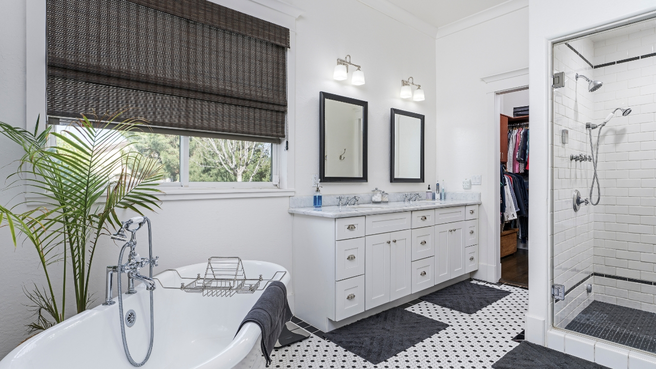 68a5e96749b279ae72f9d232_Massachusetts Small Bathroom Remodel Cost Guide